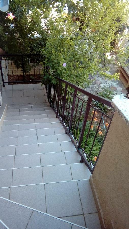 Apartmani Alma Пула Екстериор снимка